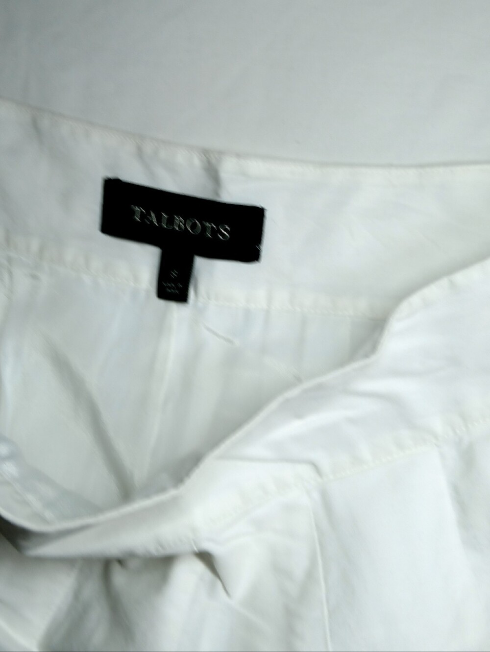 Talbots Size 6 Skirt Bell Pleated  Lined Side Slit and Zipper Black White Floral - Picture 2 of 13